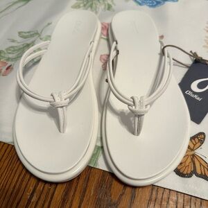 Olukai Aka Leather Flip Flops in white